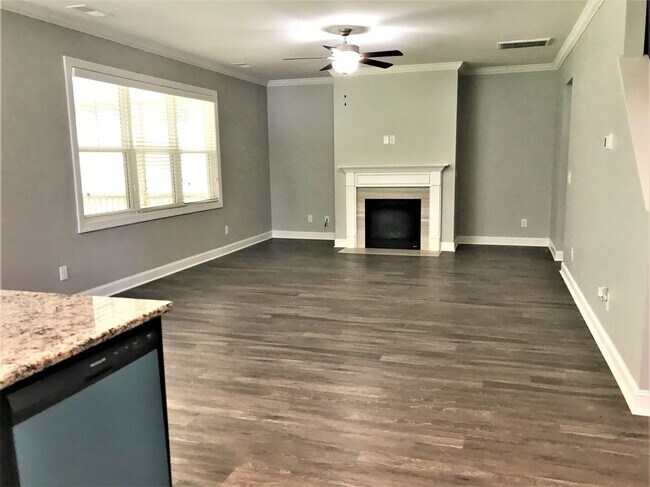 Building Photo - 115 Ravencliff Rdg