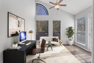 Building Photo - Park at Oak Ridge