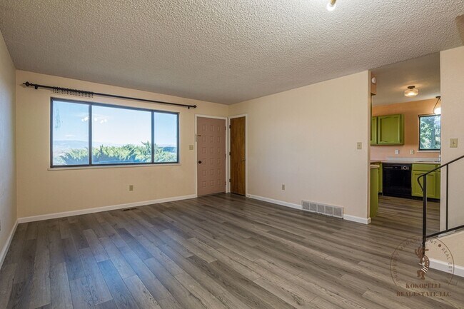 Foto del edificio - 507 S Broadway