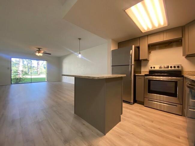 Foto del edificio - 2 Story Trails Townhome