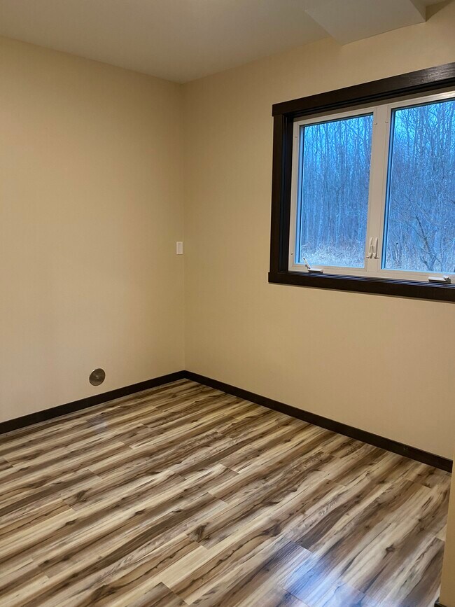 2315 Lismore Rd Unit D, Duluth, MN 55804 Apartments in Duluth, MN