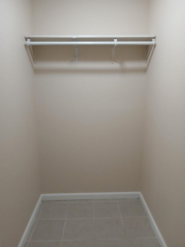 Foto del edificio - 711 S Poplar St