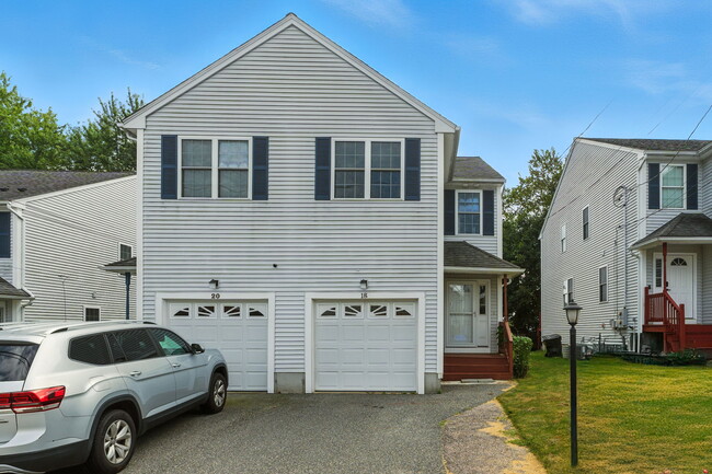 Building Photo - 18 Lisi Ln