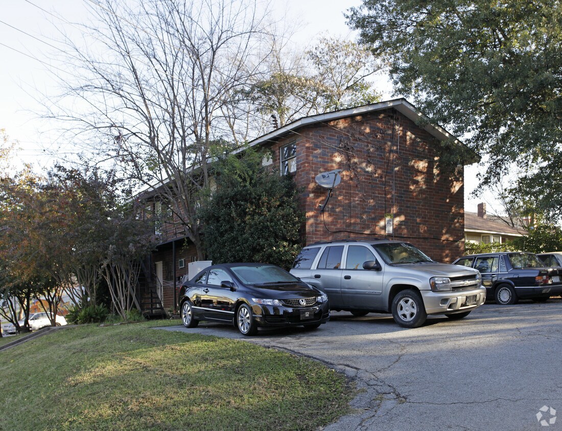 Foto principal - 739 Wylie St