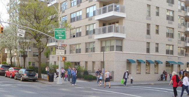 Foto del edificio - 2-8 Fifth Ave