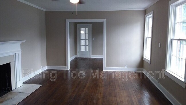 Foto del edificio - 307 Bessemer Super Hwy