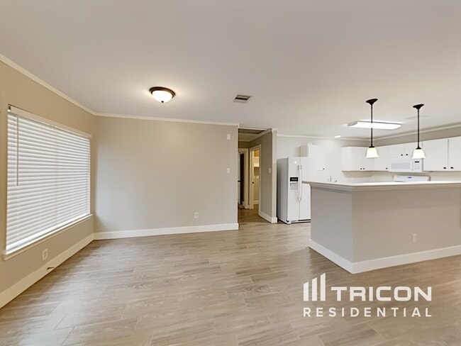Foto del edificio - 21880 Silver Oak Ct