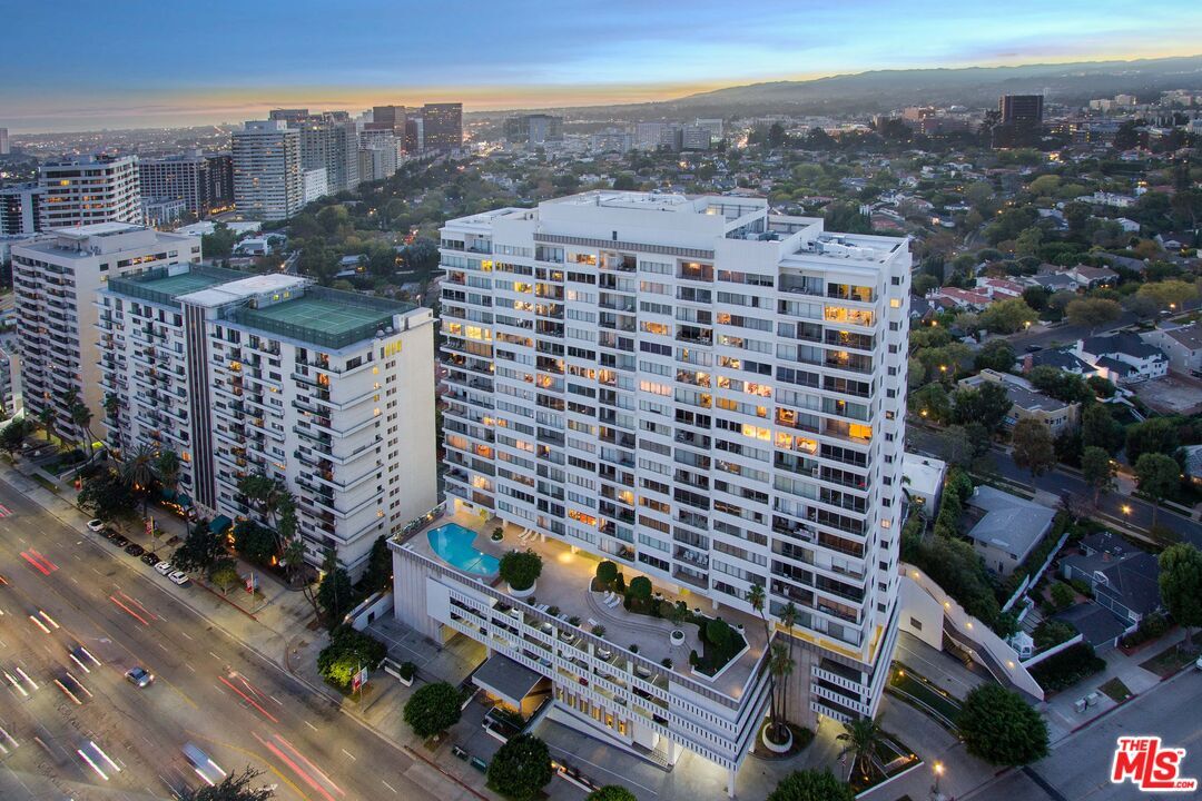 Primary Photo - 10501 Wilshire Blvd