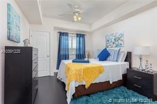 Foto del edificio - 6001 SW 70th St