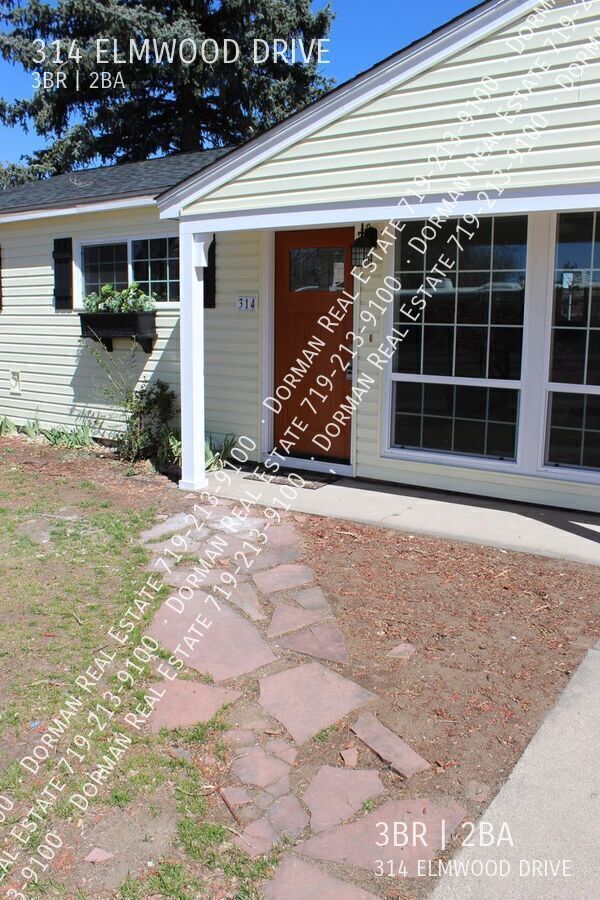 Photo - 314 Elmwood Dr House