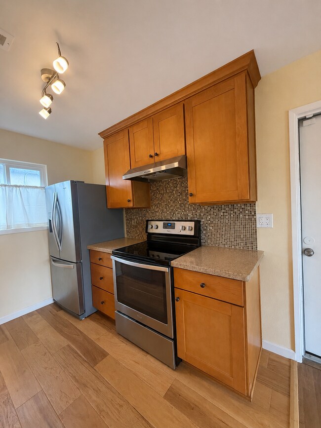 Building Photo - 55+ 2 bedroom in Watsonville