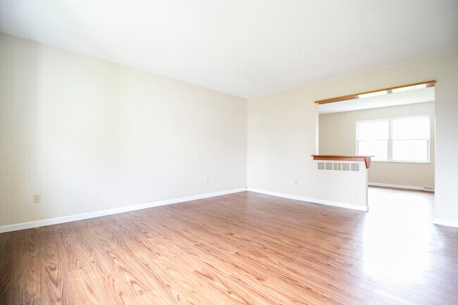 Foto del edificio - 6181 Old Farm Ct