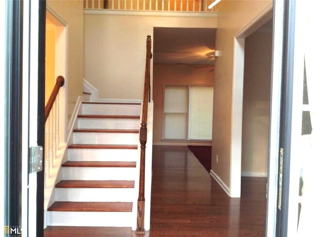 Foto del edificio - 699 Oakview Trail