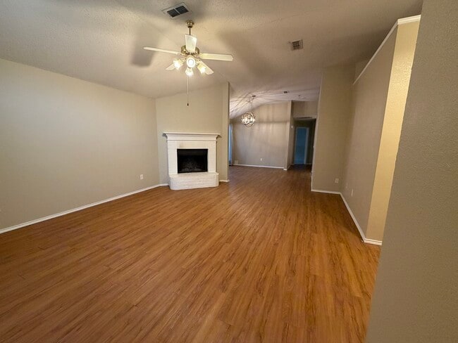 Building Photo - 2521 Ensenada Ln
