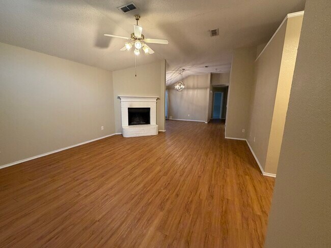 Foto del edificio - 2521 Ensenada Ln
