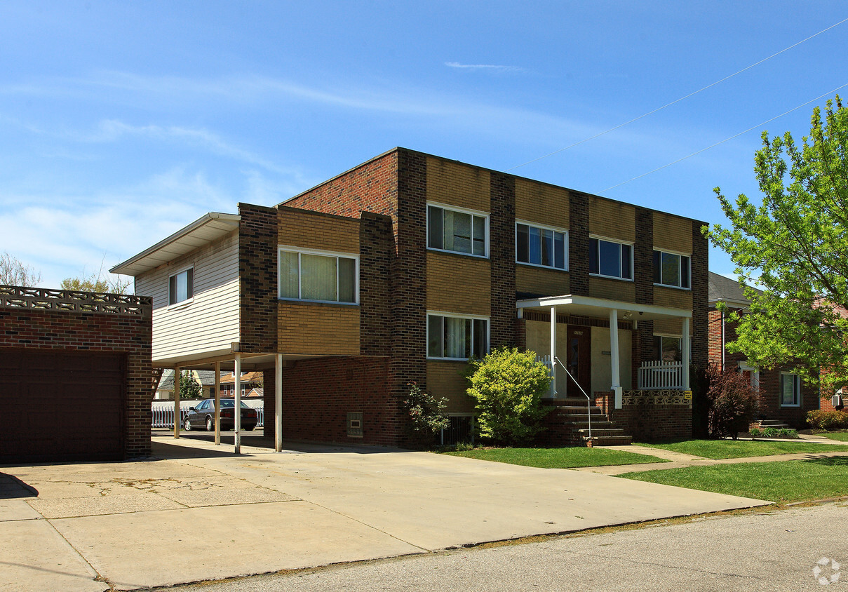 Primary Photo - 17516 Neff Rd
