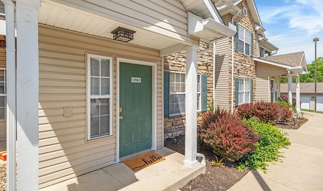 Building Photo - 14943 Lenox Dr