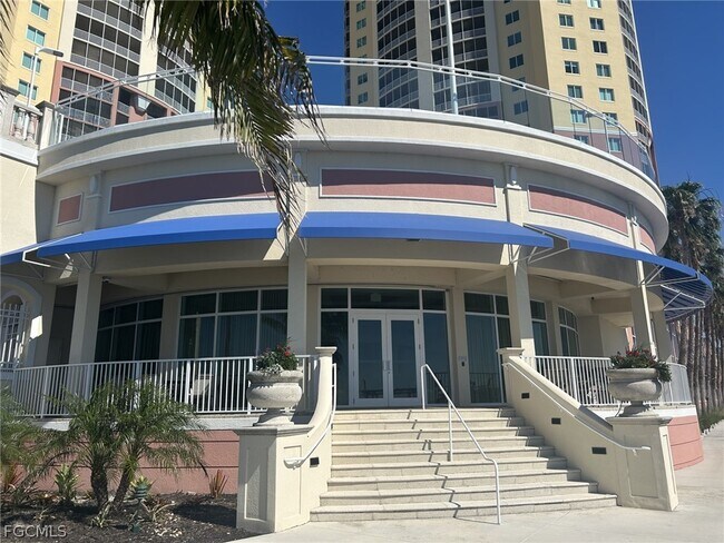 Foto del edificio - 2743 First St
