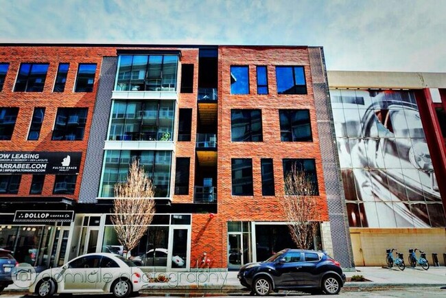 Building Photo - 847 N Larrabee St