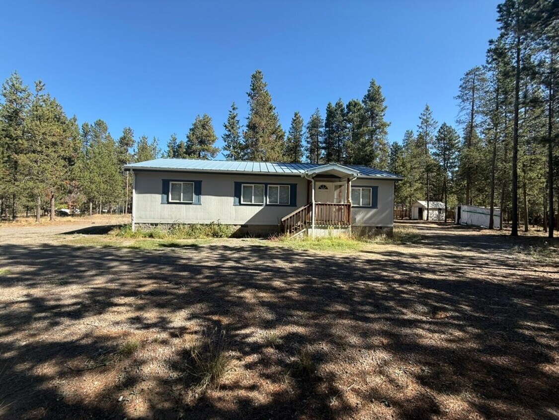 Primary Photo - Newly Remodeled Home - Fully Fenced and Gated