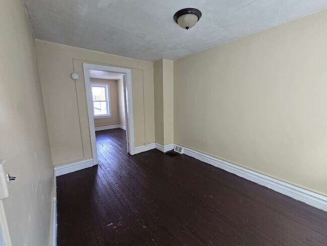 Foto del edificio - 528 N Jute St