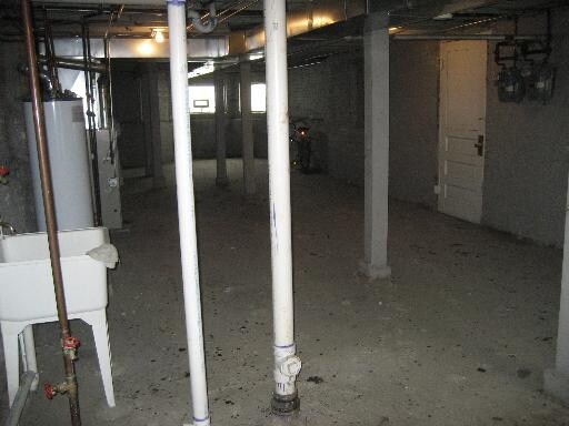  - 1864 S Homan Ave