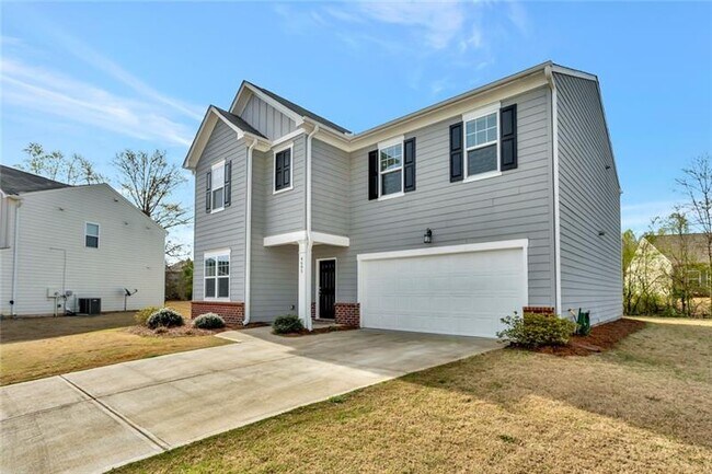 Building Photo - 4720 Chandler Dr