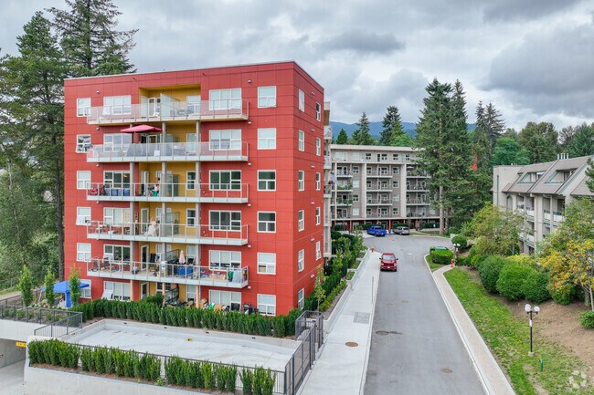 Hoy Creek Housing Co-Operative