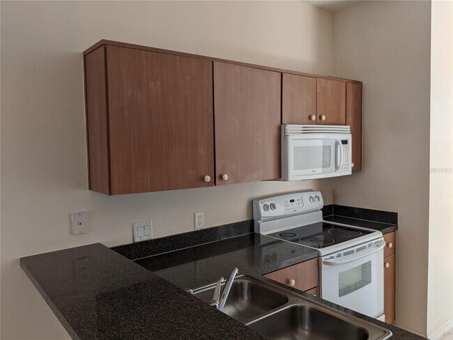 Foto del edificio - 1141 S Beach Cir