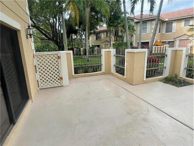 Building Photo - 363 Prestwick Cir