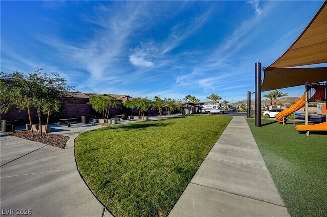 Foto del edificio - 965 Nevada State Dr