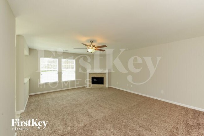 Building Photo - 3320 Ragan Ct