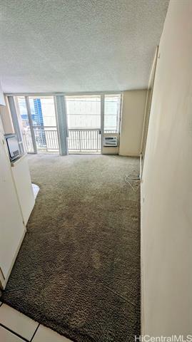 Building Photo - 750 Amana St