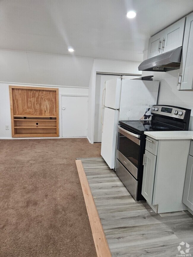 1 Bedroom Apartments in Nassau County, NY under 2,300