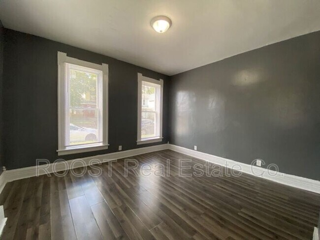 Foto del edificio - 1601-1603 Edwards Ave
