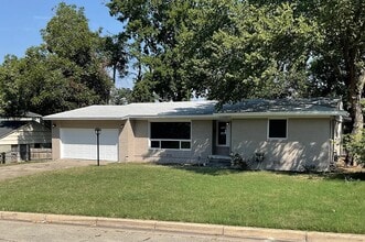 Building Photo - 3358 Bilglade Rd