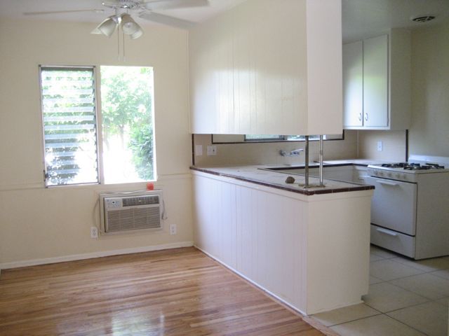 Building Photo - 5332 Kester Ave