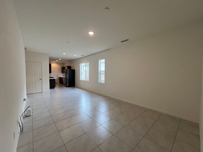 Foto del edificio - 587 Sandtrap Ln