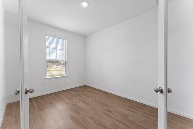 Building Photo - 25718 Merino Ct