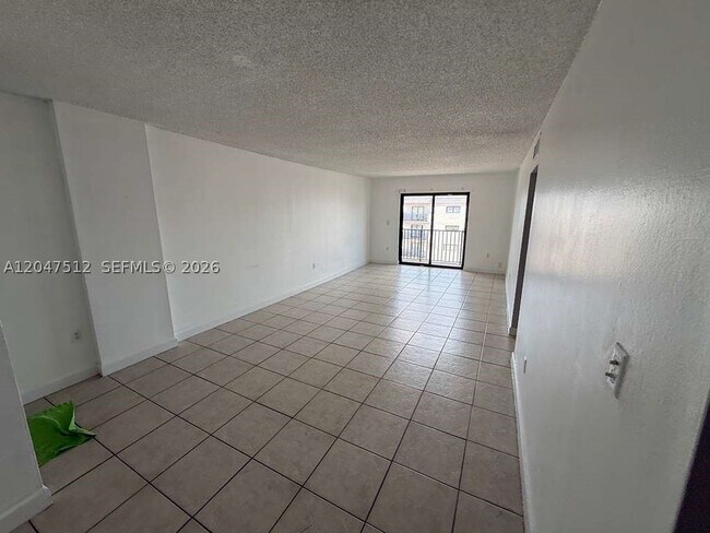 Foto del edificio - 6950 W 6th Ave