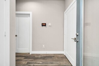 Building Photo - 3538 Noah St