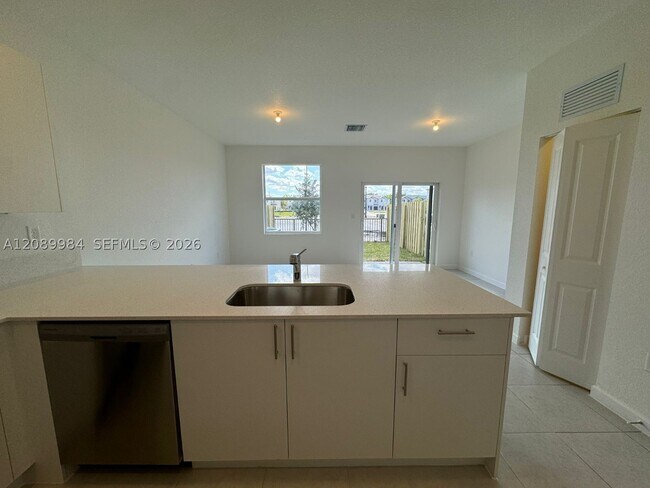 Foto del edificio - 17940 SW 358th St
