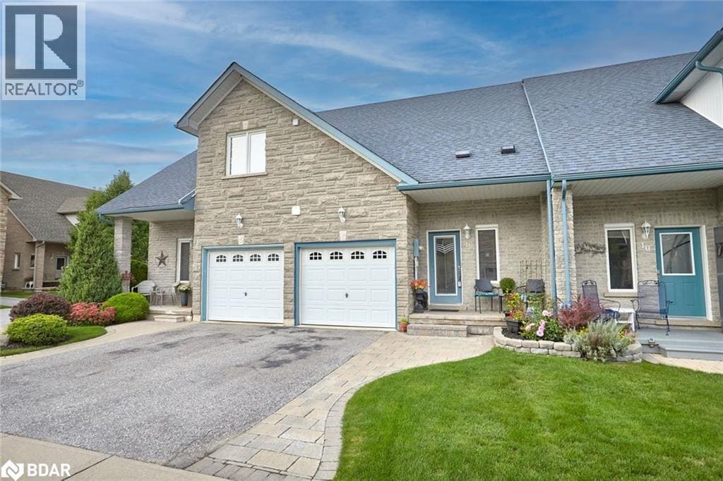 Building Photo - 125 Huronia Rd