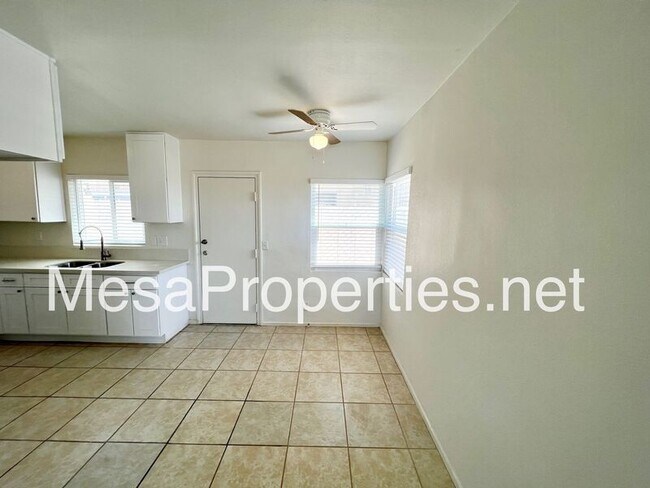 Building Photo - 26650 Josma Dr