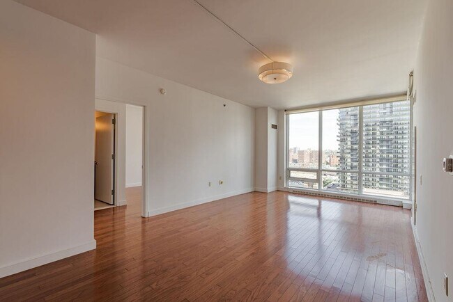 Foto del edificio - 1 Shore Ln