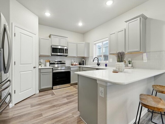 Building Photo - 10488 Castor Dr