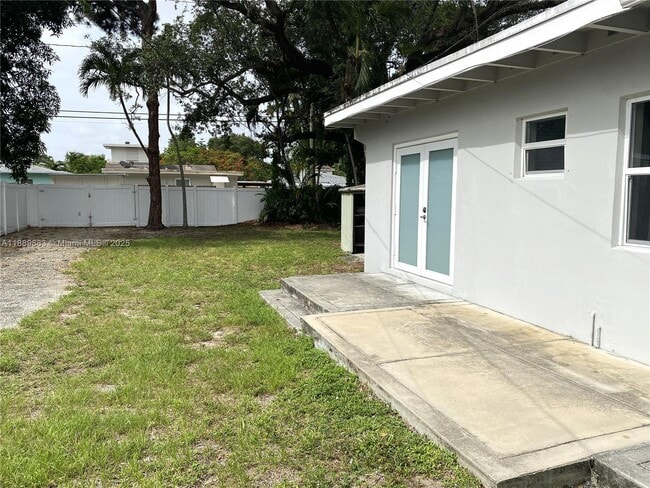 Foto del edificio - 812 SW 16th Ct