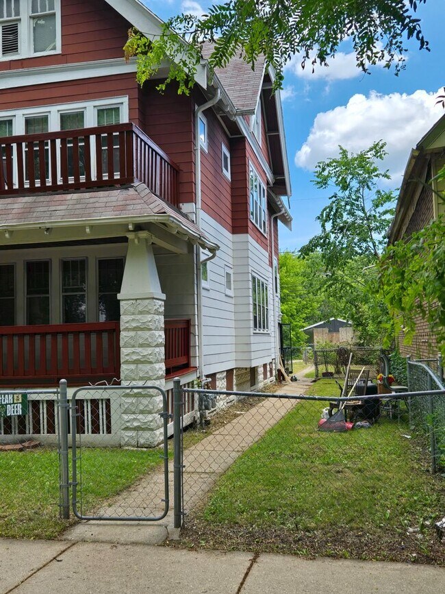 Building Photo - 3210 N 12th St