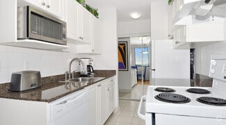 Building Photo - 144 14th St W