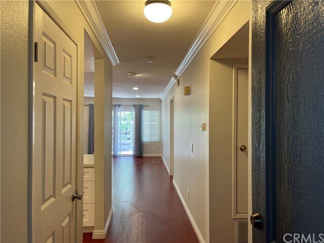 Foto del edificio - 572 Stone Harbor Cir